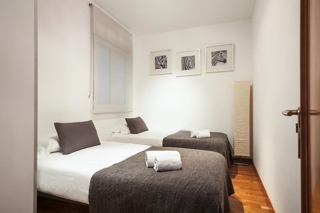 Canela Homes Barcelona Universitat Rom bilde
